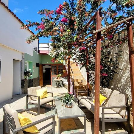Eden Guesthouse Sardina Exterior photo